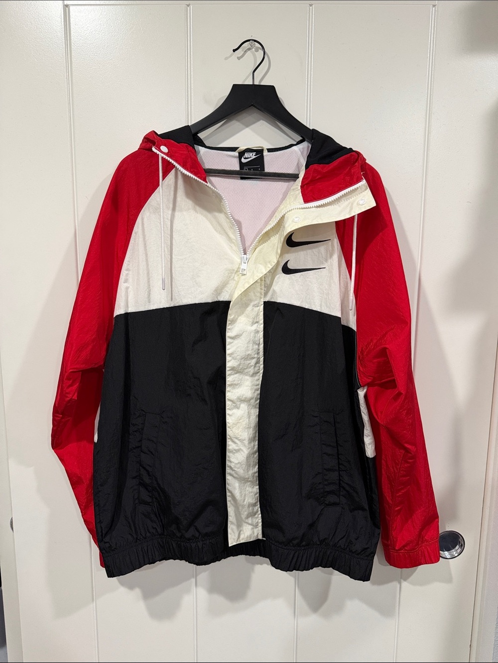 Nike Men’s Windbreaker
